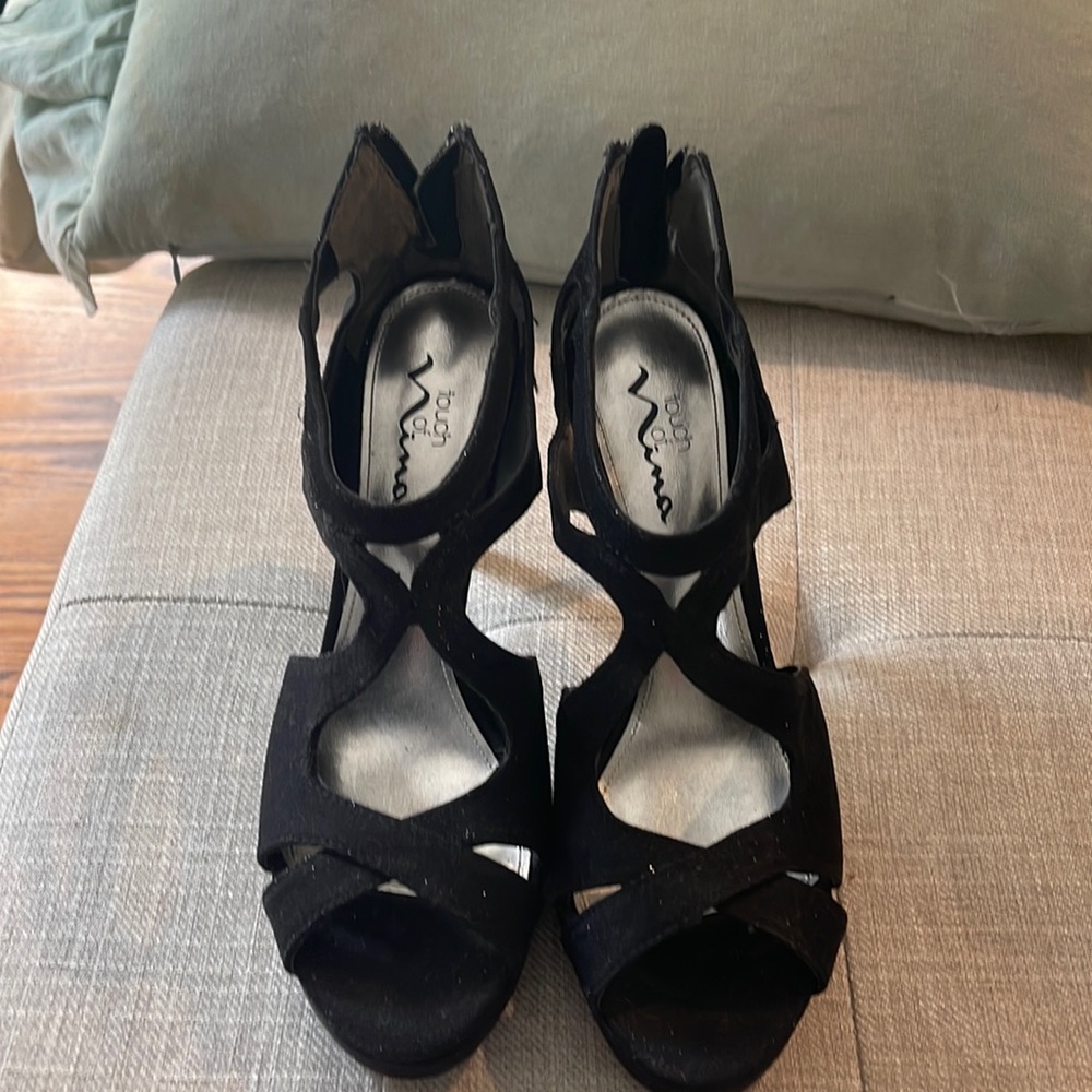 Touch of Nina Black heels zipper back Size 10